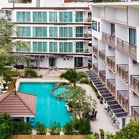 Dipantai Boutique Beach Resort Patong Exteriör bild
