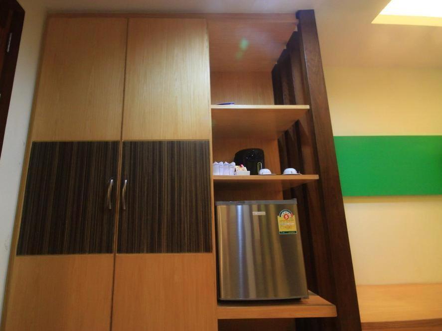 Dipantai Boutique Beach Resort Patong Exteriör bild