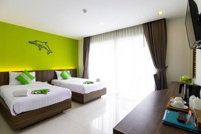 Dipantai Boutique Beach Resort Patong Exteriör bild