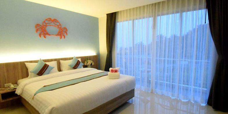 Dipantai Boutique Beach Resort Patong Exteriör bild