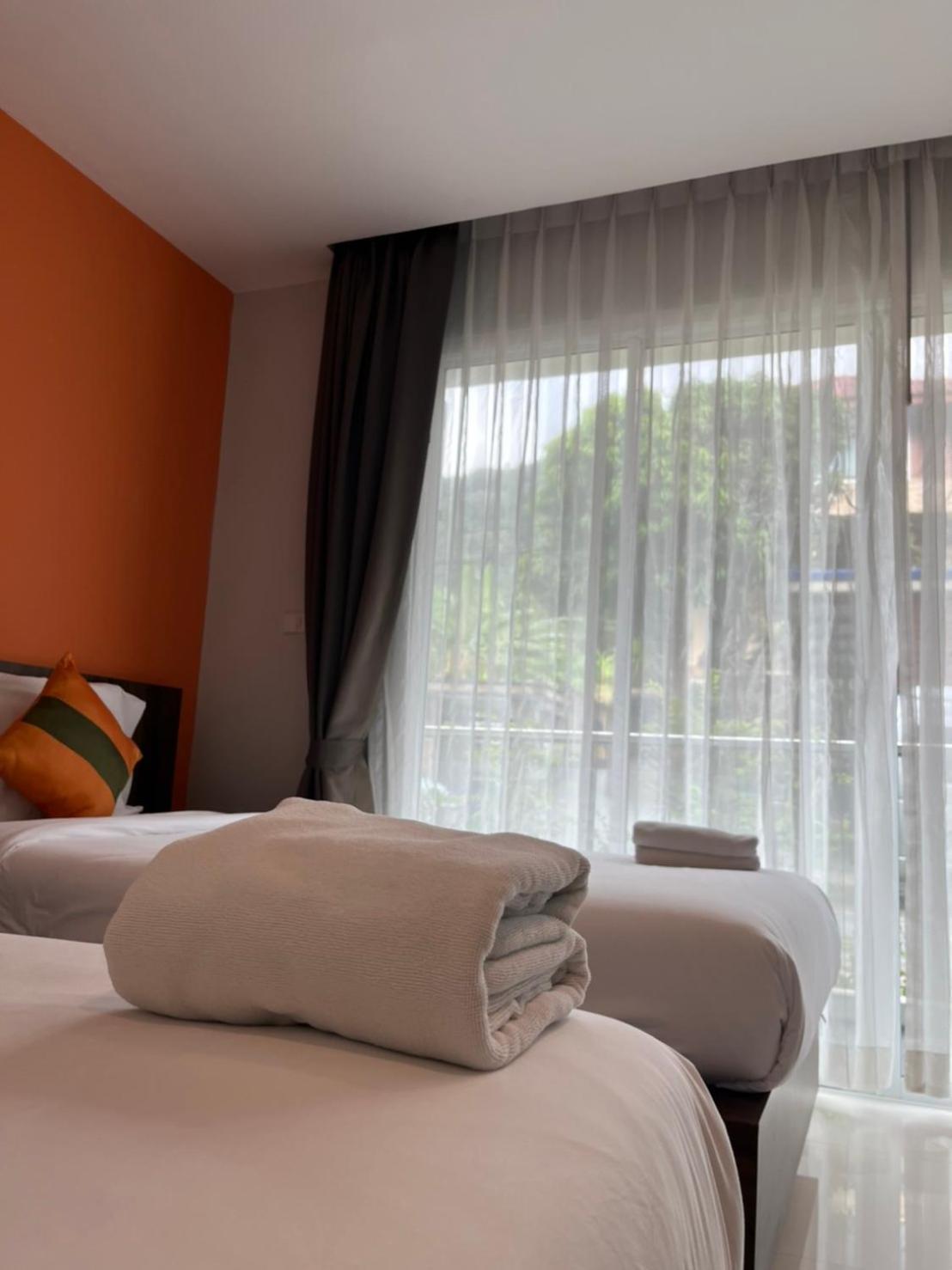 Dipantai Boutique Beach Resort Patong Exteriör bild