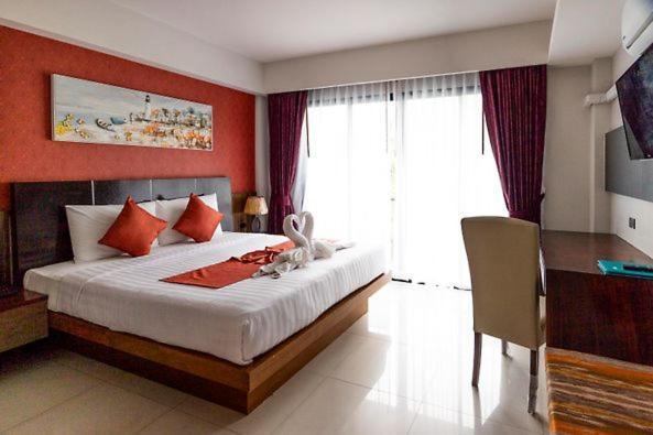 Dipantai Boutique Beach Resort Patong Exteriör bild